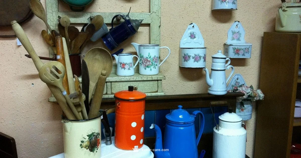 Laura Ashley Kettle & Toaster - Kettle Care